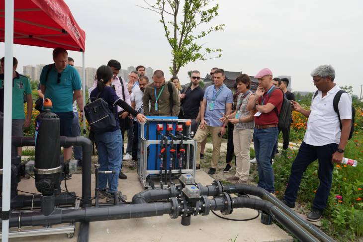 1690348384115751.jpg 12.考察润景智灌阀应用示范点(调亮).jpg